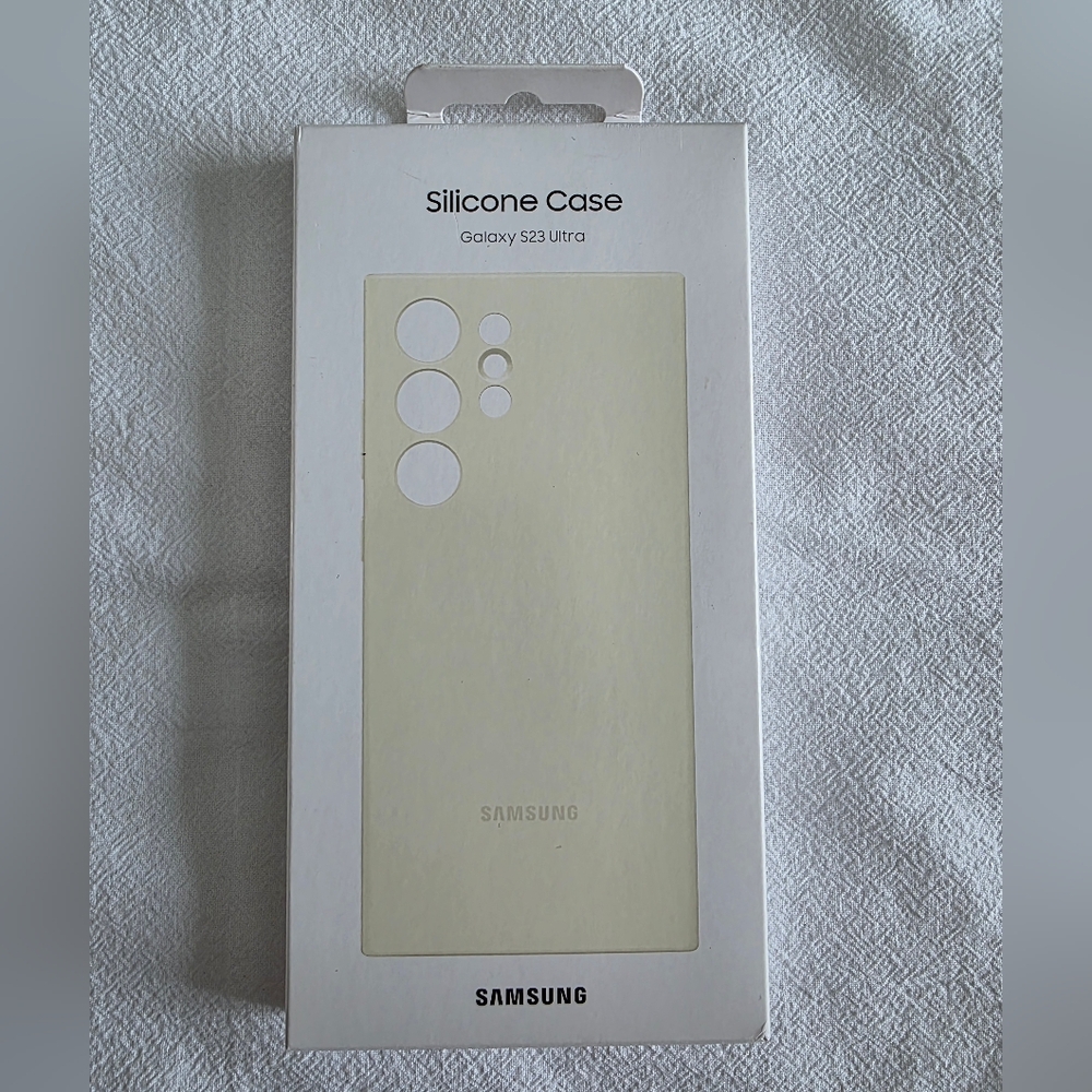 Samsung Galaxy S23 Ultra Silicone Case - Cream ***Discount for 2 or more***